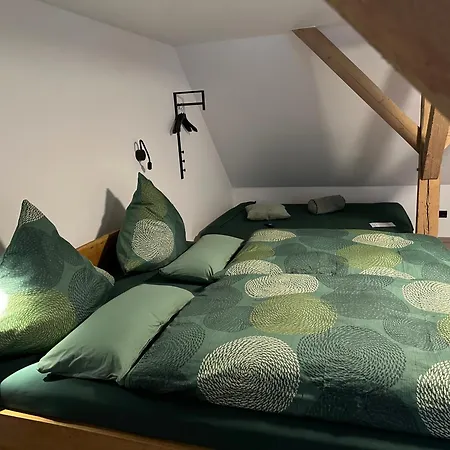 Apartment Kiefer -ferienwohnung In Mit Waldblick Dotlingen